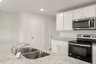 165 Chateau Ln, Port Saint Joe, FL 32456 - Photo 9