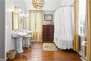 128 4th St, Apalachicola, FL 32320 - Photo 17