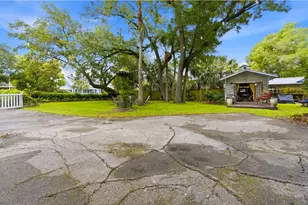 128 4th St, Apalachicola, FL 32320 - Photo 79