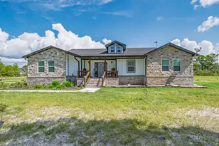 344 Lily Cir, Eastpoint, FL 32328 - Photo 3