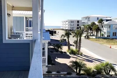 105 S 38th St, Mexico Beach, FL 32456 - Photo 11