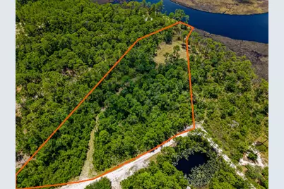 301 Jay Jay Way, Carrabelle, FL 32322 - Photo 7