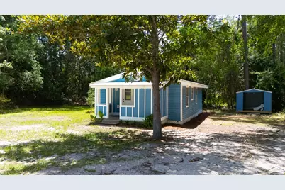1209 NE 1st St, Carrabelle, FL 32322 - Photo 5