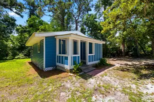 1209 NE 1st St, Carrabelle, FL 32322 - Photo 3