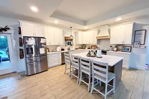 979 C C Land Rd, Eastpoint, FL 32328 - Photo 13