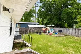 205 Riverview Dr, Wewahitchka, FL 32465 - Photo 33