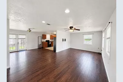205 Riverview Dr, Wewahitchka, FL 32465 - Photo 3