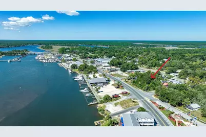 512 NW Ave A, Carrabelle, FL 32322 - Photo 7