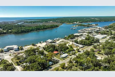 512 NW Ave A, Carrabelle, FL 32322 - Photo 13