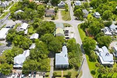 128 4th St, Apalachicola, FL 32320 - Photo 101