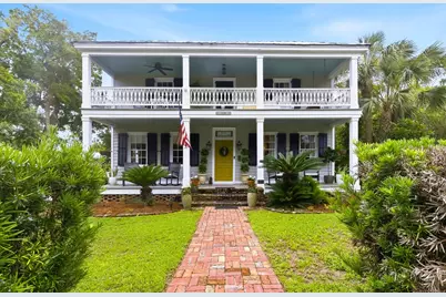 128 4th St, Apalachicola, FL 32320 - Photo 95