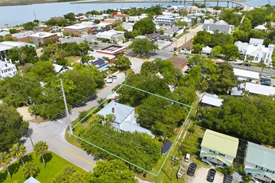 128 4th St, Apalachicola, FL 32320 - Photo 93