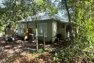 102/104 SE 1st St, Carrabelle, FL 32322 - Photo 7
