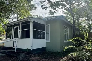 102/104 SE 1st St, Carrabelle, FL 32322 - Photo 3