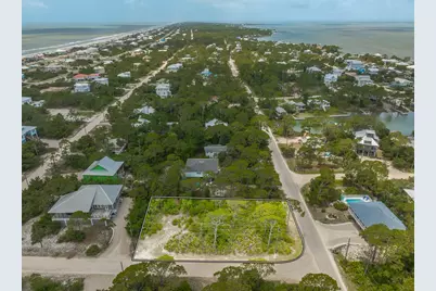 600 W Bay Shore Dr, Saint George Island, FL 32328 - Photo 5