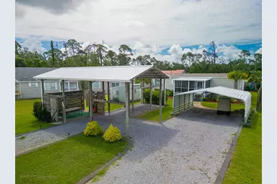 466 Santa Anna St, Port Saint Joe, FL 32456 - Photo 3