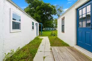 302 NW 9th St, Carrabelle, FL 32322 - Photo 27