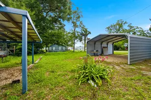 302 NW 9th St, Carrabelle, FL 32322 - Photo 35