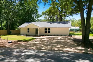 144 21st Ave, Apalachicola, FL 32320 - Photo 3