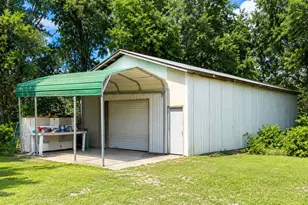 10740 SW Cr 22, Sumatra, FL 32321 - Photo 15