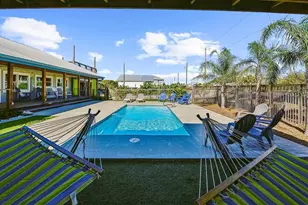 901 W Gorrie Dr, Saint George Island, FL 32328 - Photo 33