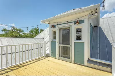 111 4th St, Apalachicola, FL 32320 - Photo 27