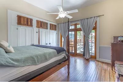 111 4th St, Apalachicola, FL 32320 - Photo 17