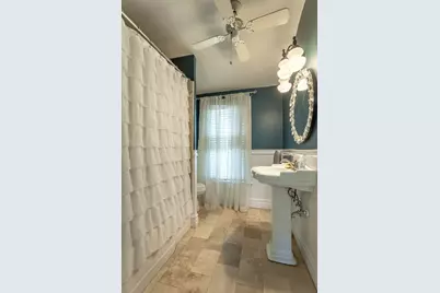 111 4th St, Apalachicola, FL 32320 - Photo 31