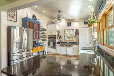 111 4th St, Apalachicola, FL 32320 - Photo 13