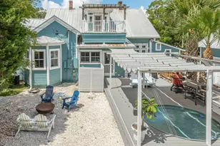 111 4th St, Apalachicola, FL 32320 - Photo 35