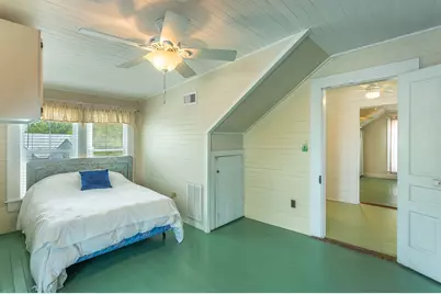 111 4th St, Apalachicola, FL 32320 - Photo 29