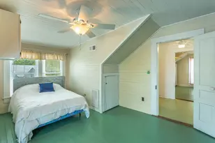 111 4th St, Apalachicola, FL 32320 - Photo 29
