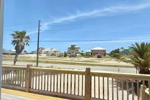 533 W Gulf Beach Dr, Saint George Island, FL 32328 - Photo 11