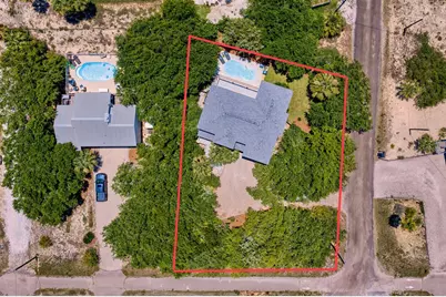 1080 W Gulf Beach Dr, Saint George Island, FL 32328 - Photo 9