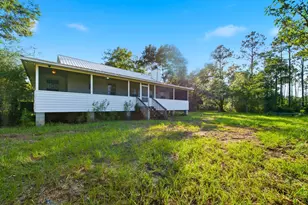 1 Lunsford Ln, Eastpoint, FL 32328 - Photo 3
