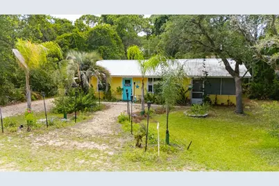 825 W Pine Ave, Saint George Island, FL 32328 - Photo 5
