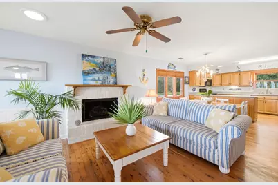 203 N Bay Shore Dr, Eastpoint, FL 32328 - Photo 13