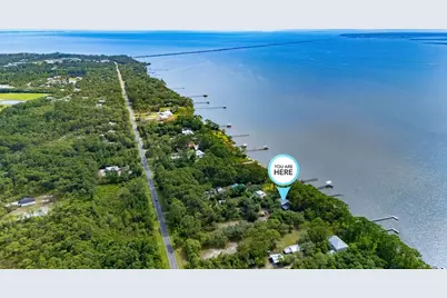 203 N Bay Shore Dr, Eastpoint, FL 32328 - Photo 11