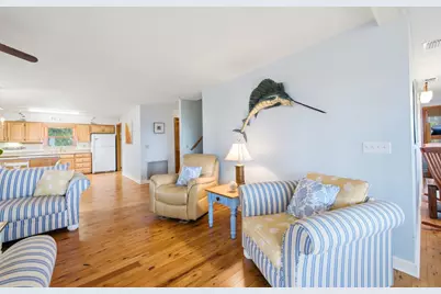 203 N Bay Shore Dr, Eastpoint, FL 32328 - Photo 31