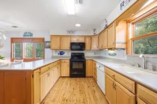 203 N Bay Shr Dr, Eastpoint, FL 32328 - Photo 27
