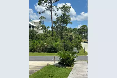 109 W Seascape Dr, Port Saint Joe, FL 32456 - Photo 11