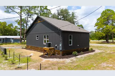 610 W 10th St, Carrabelle, FL 32322 - Photo 29