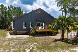610 W 10th St, Carrabelle, FL 32322 - Photo 25