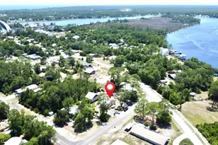 610 W 10th St, Carrabelle, FL 32322 - Photo 35