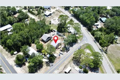 610 W 10th St, Carrabelle, FL 32322 - Photo 11
