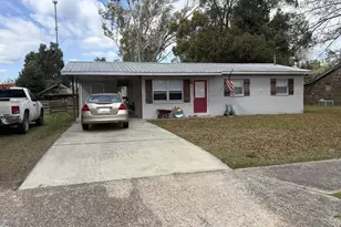 571 W 2nd St, Wewahitchka, FL 32465 - Photo 1