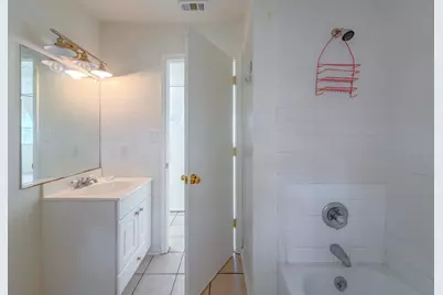2366 Oak Ave, Lanark Village, FL 32322 - Photo 11