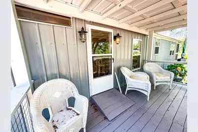 205 Marks St, Carrabelle, FL 32322 - Photo 9