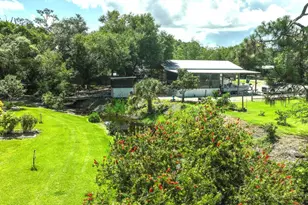 205 Marks St, Carrabelle, FL 32322 - Photo 7