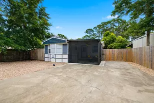 912 NE 2nd St, Carrabelle, FL 32322 - Photo 39